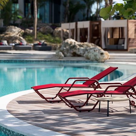 Kimpton Seafire Resort + Spa By Ihg West Bay Экстерьер фото