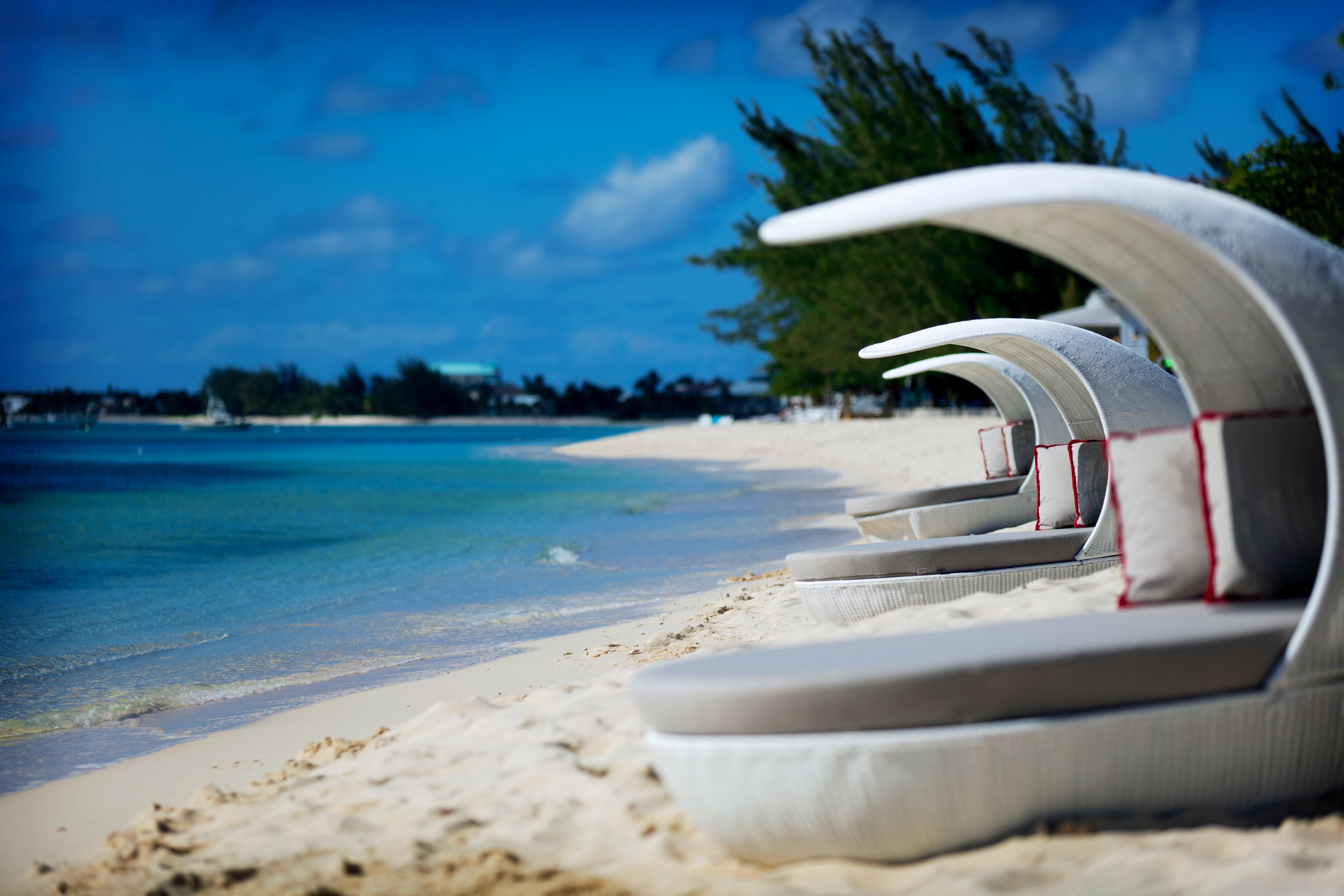 Kimpton Seafire Resort + Spa By Ihg West Bay Экстерьер фото