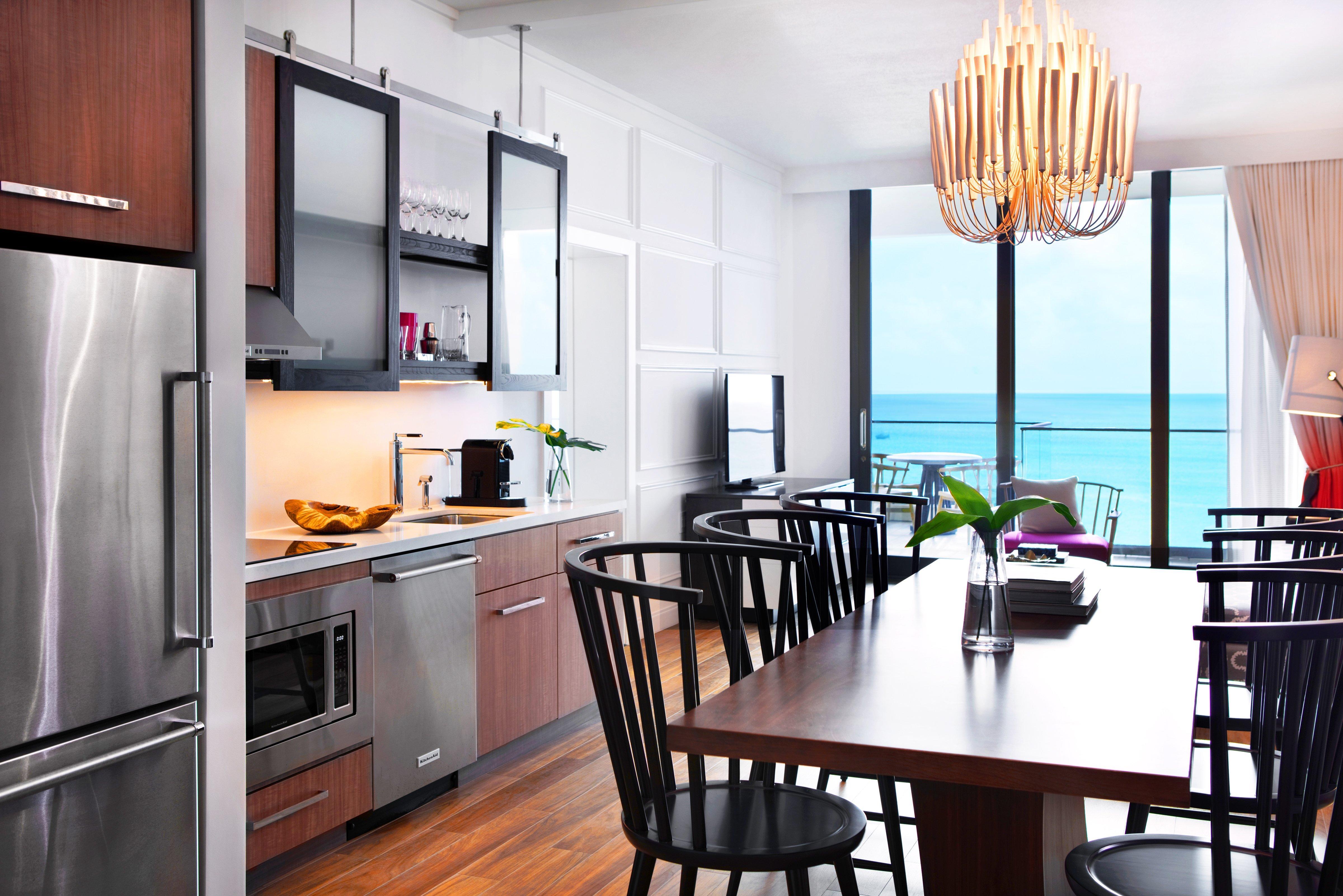 Kimpton Seafire Resort + Spa By Ihg West Bay Экстерьер фото