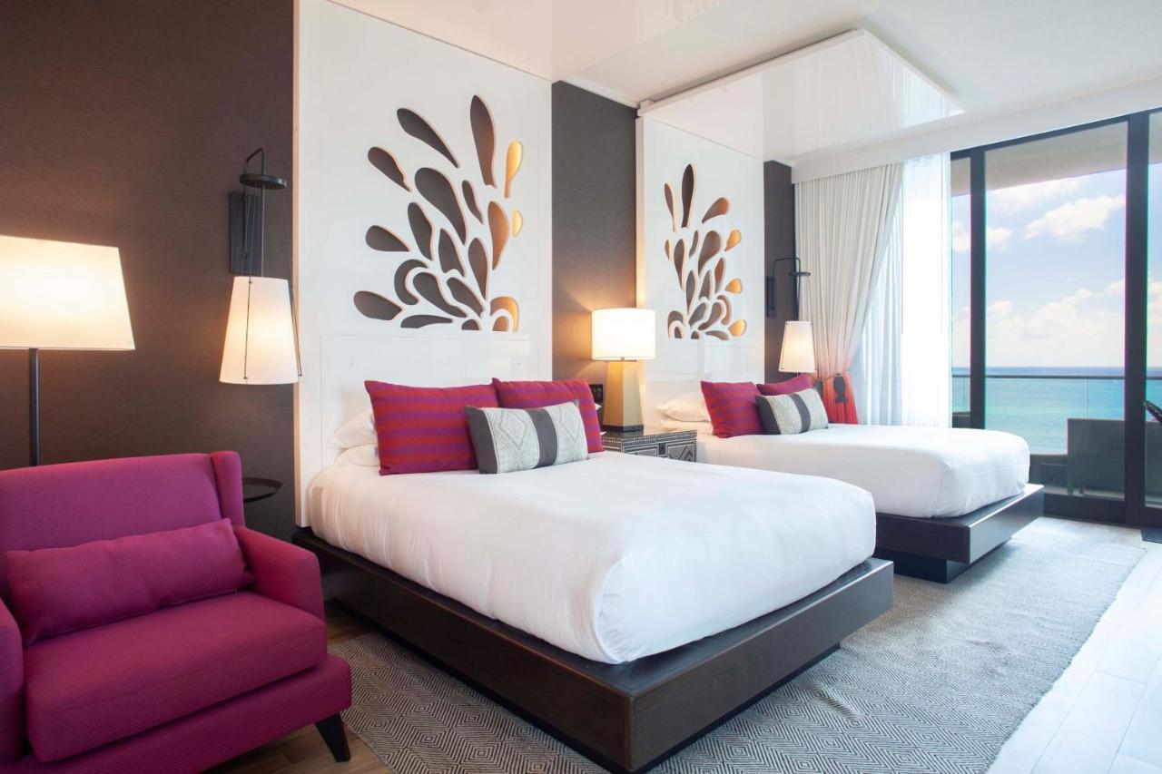 Kimpton Seafire Resort + Spa By Ihg West Bay Экстерьер фото